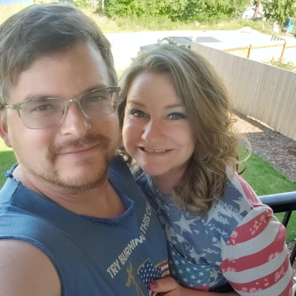 Meet your Posher, Leigh - Picture 1 of 1